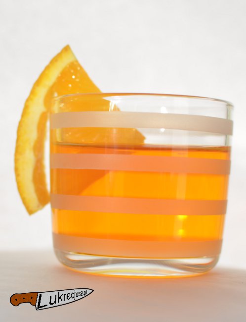 drink wyborowa dziki cynamon z pomarańczą