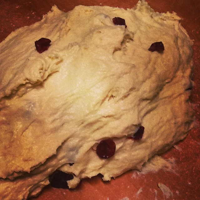 #bułeczki się robią z #żurawiną :) #nakarmgrubasa #kolacja #foodporn #buns