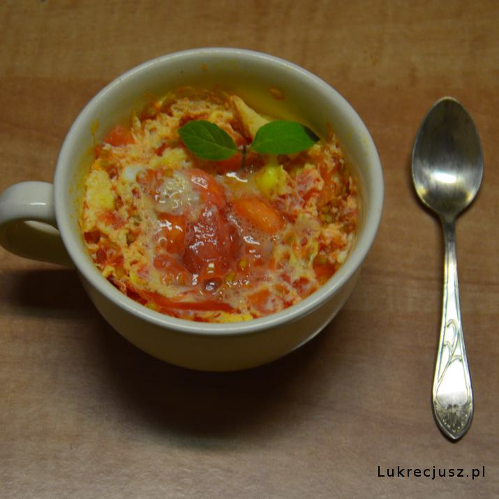 Omlet z pomidorem