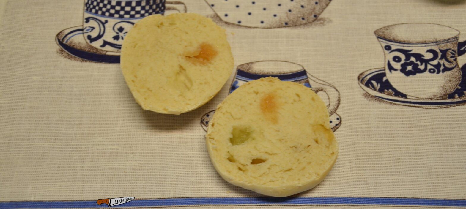 Bułka z misiami haribo