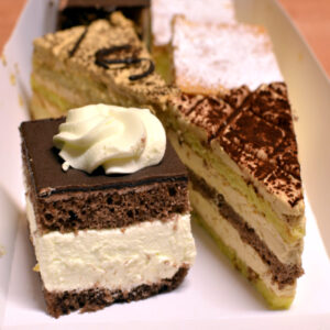 tiramisu, torcik wz, cappucino, kremówka, bajderka, napoleonka